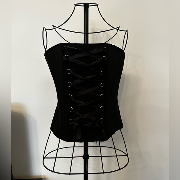 Black corset size medium - Picture 1 of 4